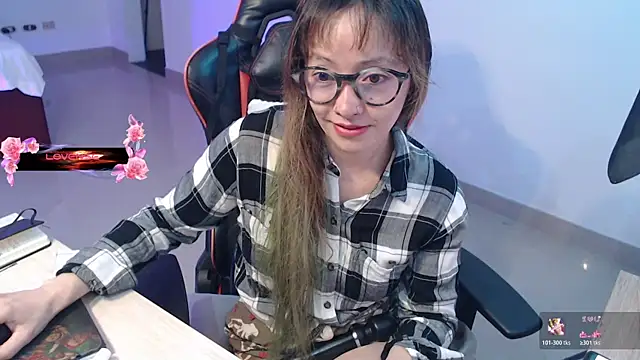 pink-2022 online show from June 4, 2026, 3:29 pm
