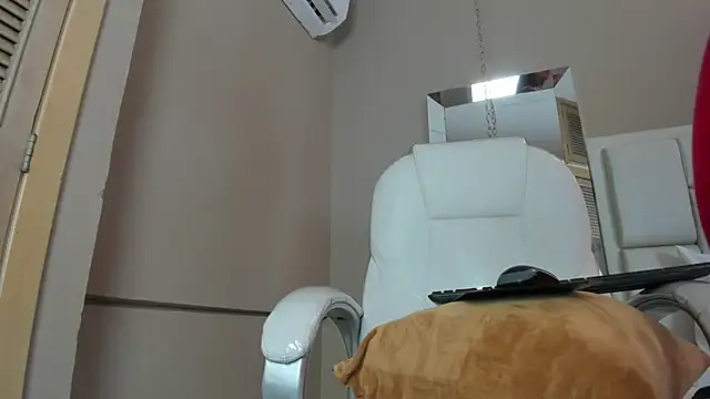  BunnyNaugthy online show from November 18, 2025, 11:58 am