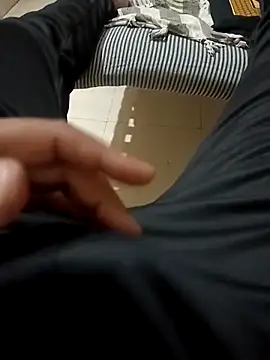 Desi Londa 143 online show from February 14, 2025, 8:37 pm