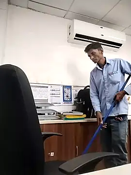 Desi Londa 143 online show from October 6, 2025, 4:10 am