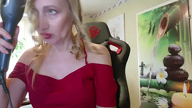 Snapshot of HotLana69 chatting on May 22, 2026, 4:45 pm HotLana69 online show from May 22, 2026, 4:45 pm