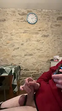 Snapshot of yann2392 chatting on December 17, 2025, 3:18 pm yann2392 online show from December 17, 2025, 3:18 pm