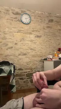 Snapshot of yann2392 chatting on December 19, 2025, 12:56 pm yann2392 online show from December 19, 2025, 12:56 pm