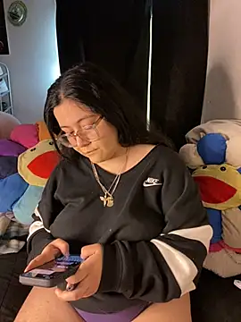 MsConejitaa online show from March 11, 2026, 4:35 pm