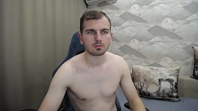 SerzhKorol1 online show from October 30, 2025, 5:35 pm