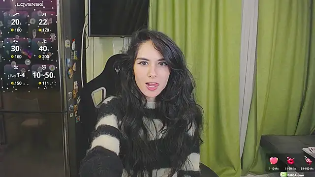 Snapshot of The_Blacksphinxxx chatting on February 27, 2025, 3:26 pm The Blacksphinxxx online show from February 27, 2025, 3:26 pm