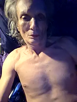 Snapshot of Vonniecd chatting on September 18, 2025, 10:39 am Vonniecd online show from September 18, 2025, 10:39 am