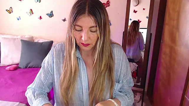 Jolie-Mature online show from March 5, 2025, 8:32 pm