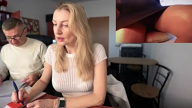 legsLONG online show from December 27, 2024, 9:28 am