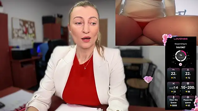 legsLONG online show from February 14, 2025, 7:59 am