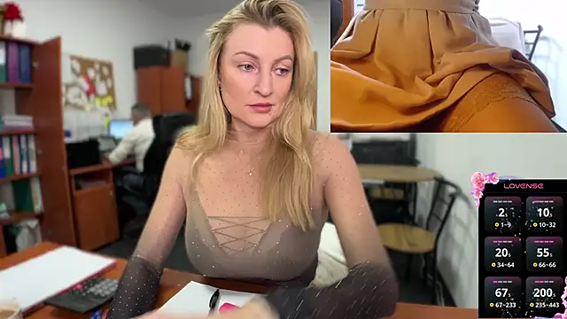 legsLONG online show from February 19, 2025, 5:16 am