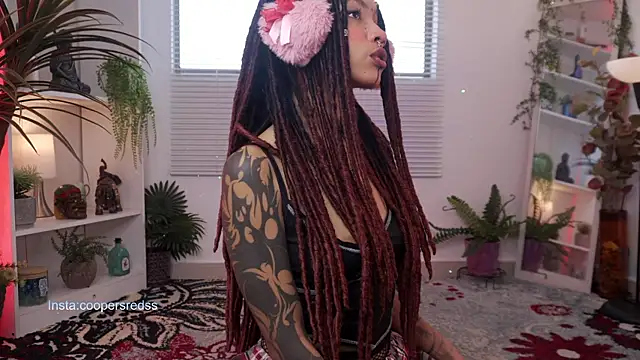 Snapshot of Cooper-Reds chatting on January 8, 2025, 4:54 pm Cooper-Reds online show from January 8, 2025, 4:54 pm