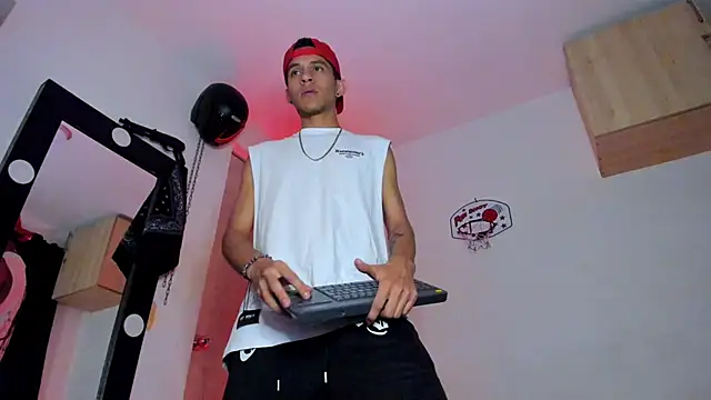 Samuel Suarez online show from January 8, 2026, 1:30 am