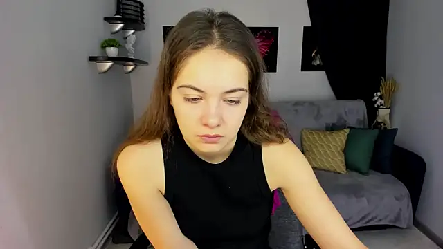 KristinaLoison online show from January 11, 2025, 4:06 am