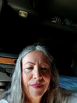 Snapshot of EvaRobinson chatting on March 20, 2025, 2:32 pm EvaRobinson online show from March 20, 2025, 2:32 pm