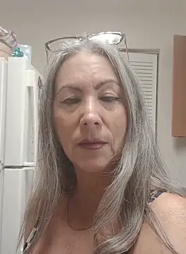 Snapshot of EvaRobinson chatting on September 25, 2025, 1:15 pm EvaRobinson online show from September 25, 2025, 1:15 pm