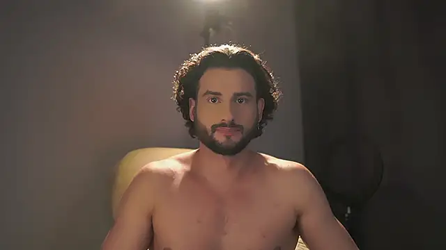 Snapshot of Keen___Luckystrike chatting on November 30, 2025, 6:45 pm Keen Luckystrike online show from November 30, 2025, 6:45 pm