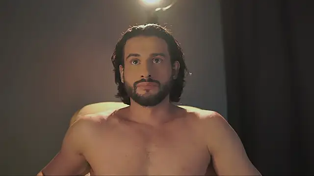 Snapshot of Keen___Luckystrike chatting on January 13, 2026, 8:19 am Keen Luckystrike online show from January 13, 2026, 8:19 am