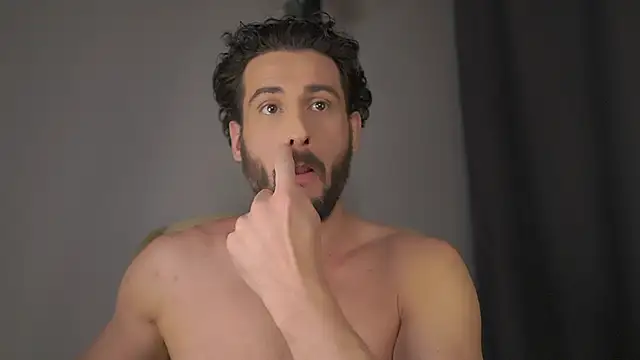 Snapshot of Keen___Luckystrike chatting on February 14, 2026, 1:08 pm Keen Luckystrike online show from February 14, 2026, 1:08 pm