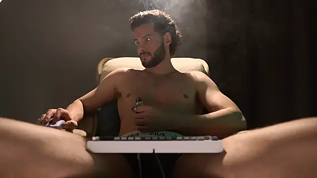 Snapshot of Keen___Luckystrike chatting on February 20, 2026, 7:47 pm Keen Luckystrike online show from February 20, 2026, 7:47 pm