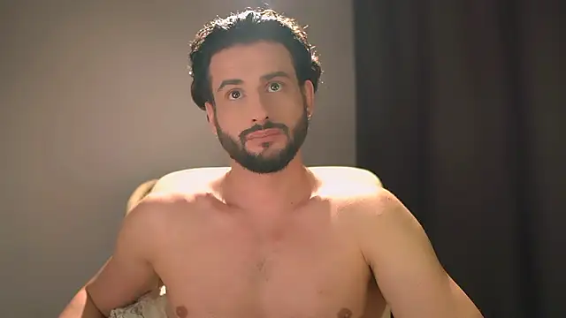 Snapshot of Keen___Luckystrike chatting on March 1, 2026, 7:32 am Keen Luckystrike online show from March 1, 2026, 7:32 am