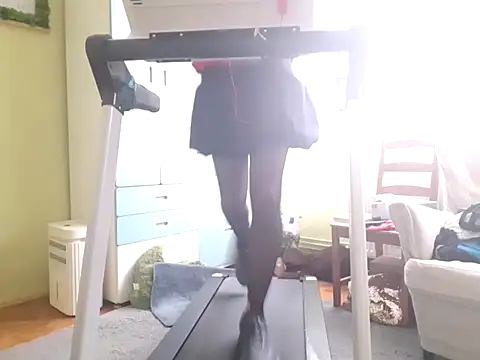 feathersify online show from April 1, 2026, 9:10 am