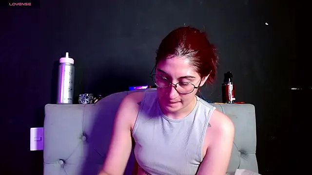 Red-moon1 online show from January 16, 2026, 6:50 am