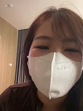 Snapshot of Onee-Chew chatting on April 26, 2026, 11:52 am Onee-Chew online show from April 26, 2026, 11:52 am