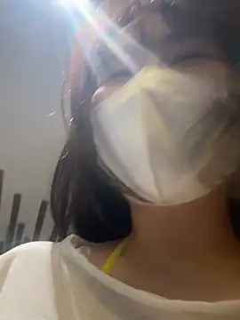 Snapshot of Onee-Chew chatting on May 15, 2026, 7:48 am Onee-Chew online show from May 15, 2026, 7:48 am