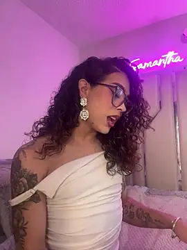 Snapshot of Samantha_Bernardo chatting on February 2, 2026, 9:13 pm Samantha Bernardo online show from February 2, 2026, 9:13 pm