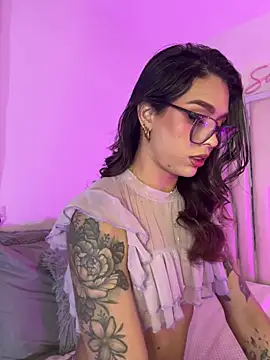 Samantha Bernardo online show from March 13, 2026, 3:35 am