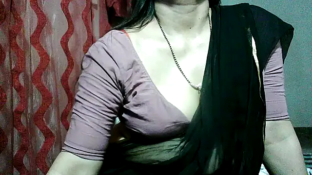Snapshot of RukminiNew chatting on April 18, 2026, 7:58 pm RukminiNew online show from April 18, 2026, 7:58 pm