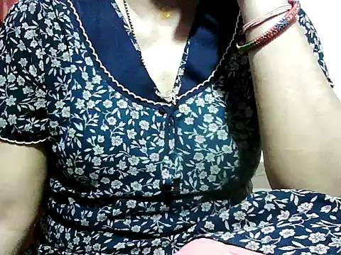 Snapshot of RukminiNew chatting on May 18, 2026, 10:54 am RukminiNew online show from May 18, 2026, 10:54 am