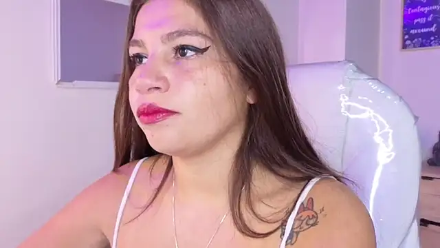 bluee hazell online show from January 18, 2026, 11:58 am