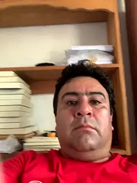 EmilianoGt online show from October 17, 2025, 9:17 pm