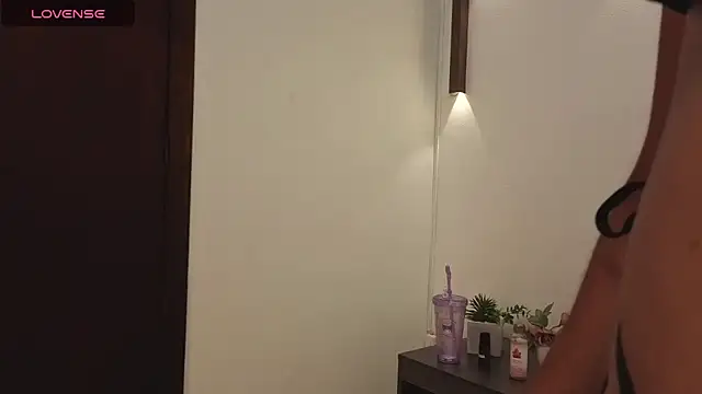 abby miller26 online show from April 13, 2026, 12:32 pm