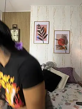 CameronCollins  online show from March 3, 2025, 8:00 pm