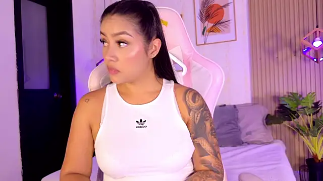 CameronCollins  online show from February 26, 2026, 7:24 pm