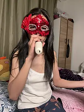 Snapshot of morrocoXcute chatting on May 14, 2026, 12:39 am morrocoXcute online show from May 14, 2026, 12:39 am