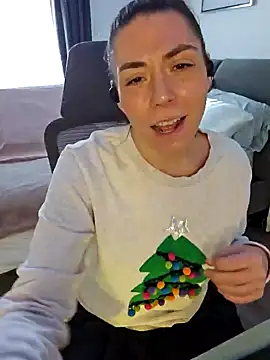 Ellie-L-Elizabeth online show from December 20, 2024, 4:14 pm