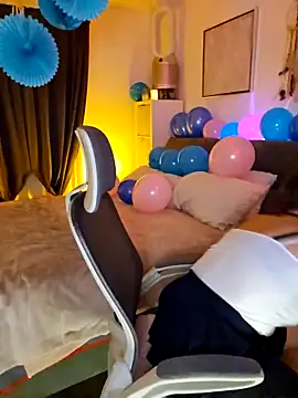 Ellie-L-Elizabeth online show from March 2, 2025, 1:58 am