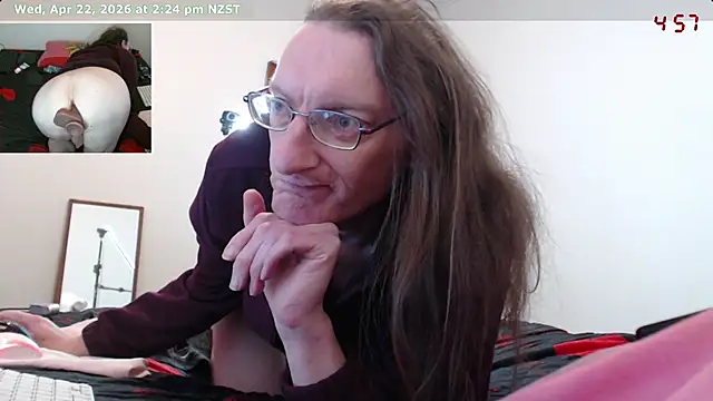 CDAdalyn online show from April 22, 2026, 2:25 am