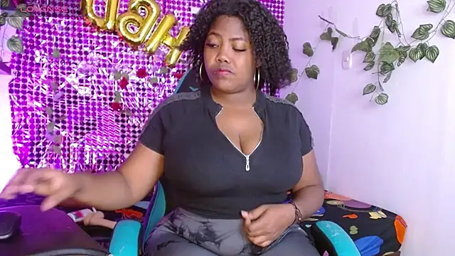 Snapshot of niawk_ chatting on February 22, 2026, 2:04 pm niawk online show from February 22, 2026, 2:04 pm