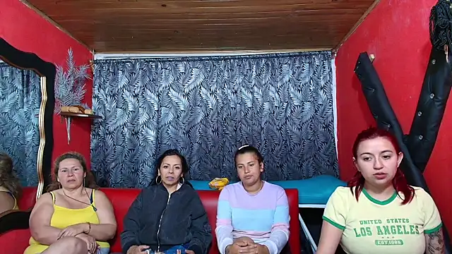 lesbiancuple online show from February 26, 2025, 3:21 am