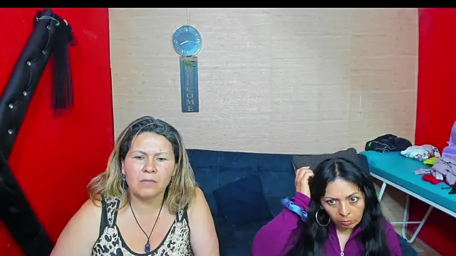 lesbiancuple online show from October 29, 2025, 1:19 am