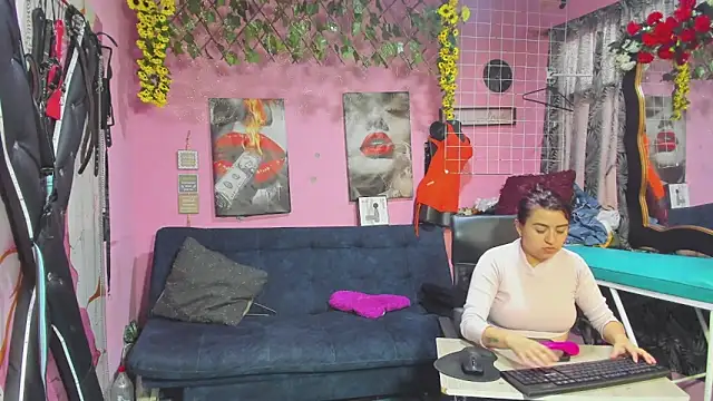 Snapshot of lesbiancuple chatting on May 20, 2026, 12:22 pm lesbiancuple online show from May 20, 2026, 12:22 pm