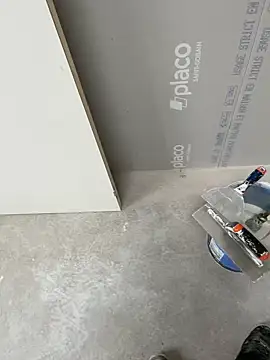 Snapshot of RenaudS-02 chatting on December 5, 2024, 11:49 am RenaudS-02 online show from December 5, 2024, 11:49 am