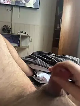 Snapshot of RenaudS-02 chatting on January 17, 2025, 9:28 am RenaudS-02 online show from January 17, 2025, 9:28 am