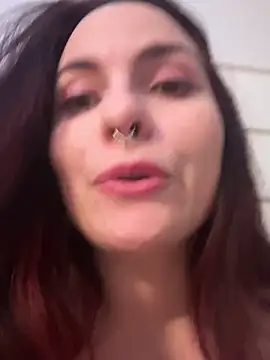 LunaMoongirl online show from January 22, 2025, 4:44 pm