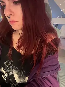 LunaMoongirl online show from December 19, 2025, 4:03 pm